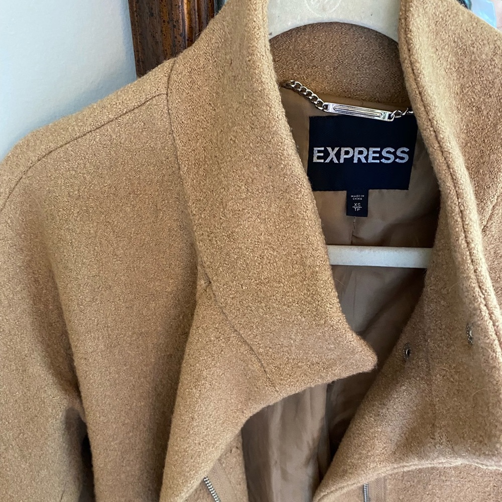 Express Coat - Picture 9 of 12